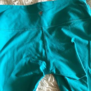 Blue LuluLemon Athletic Leggings- Crop